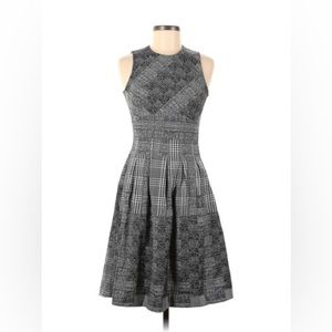 H&M Fit & Flare Dress Size 8 Black White Houndstooth Geometric Pleated Textured